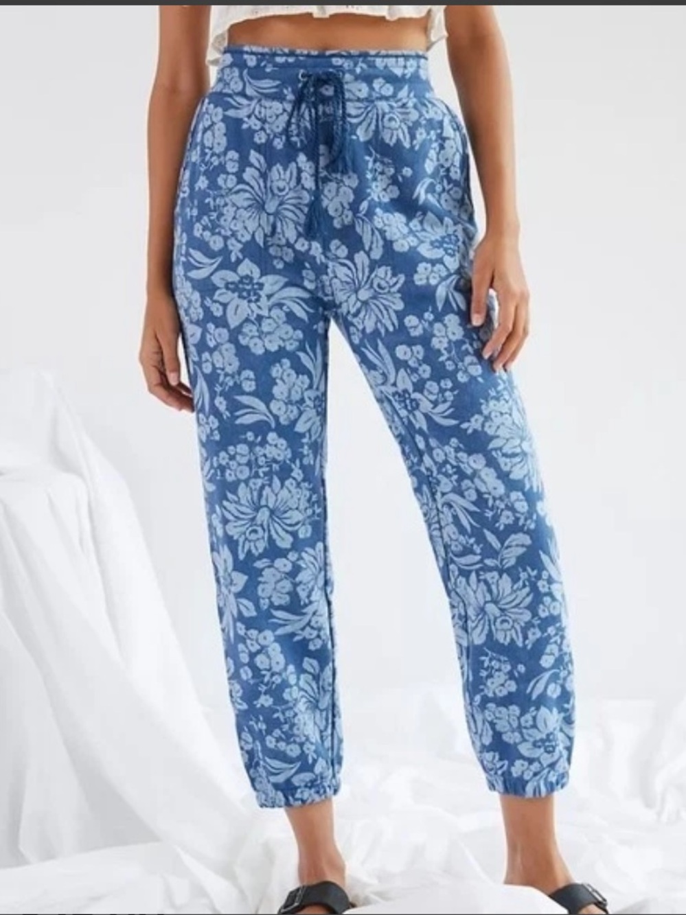 Anthropology Daily Practice Blue Floral Joggers
